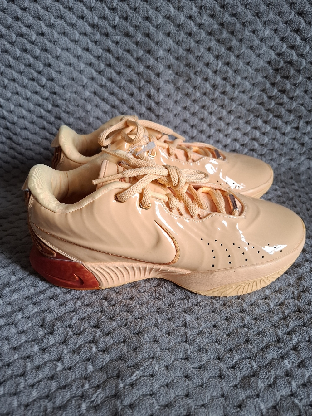 Nike LeBron XXI “Dragon Pearl” Basketball Sneakers – Men’s 7